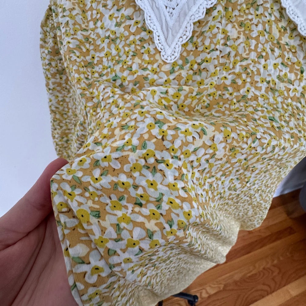 Dress - Picture 2 of 4